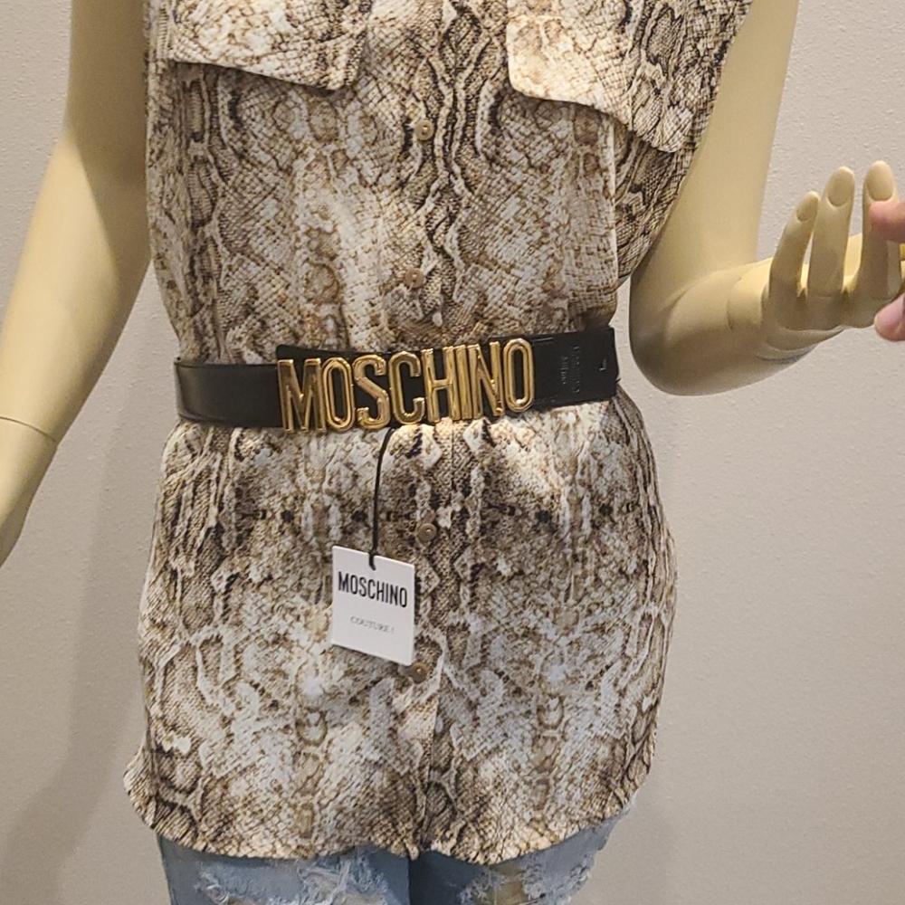 🚫SOLD⛔️MOSCHINO LOGO PLAGUE LEATHER BELT - Picture 8 of 9